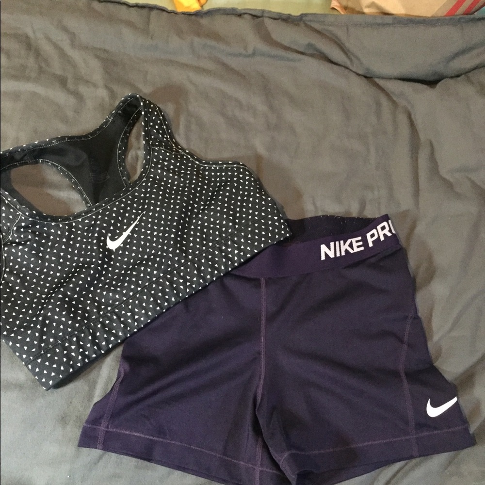nike pro women’s sports bra and shorts set
